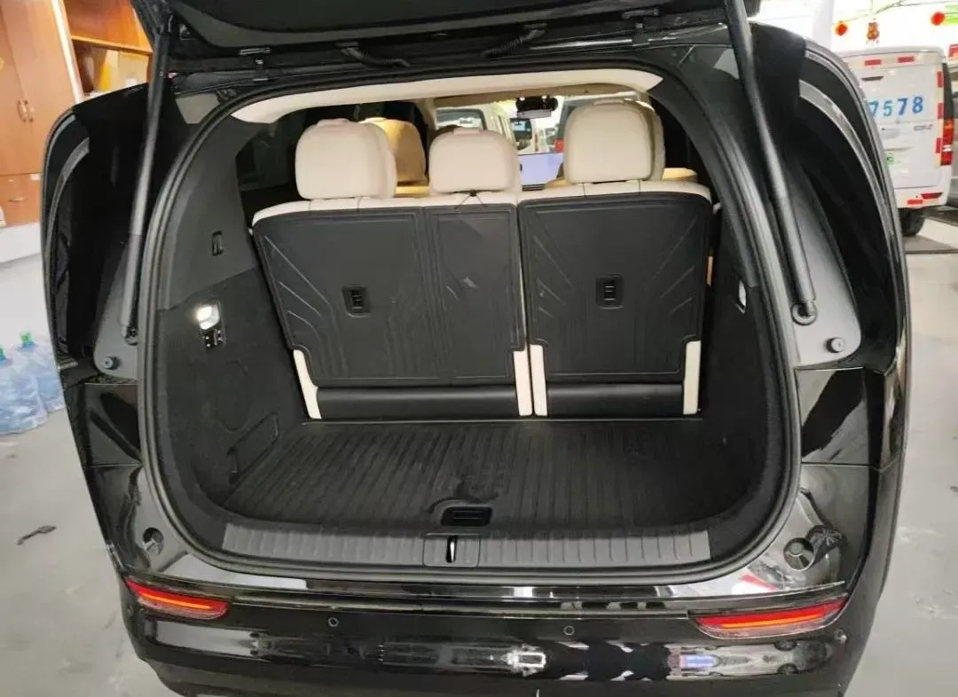 2025 Li MEGA BEV,autocango,china used car exporter,china ev exporter,chinese used car exporter,chinese used ev exporter