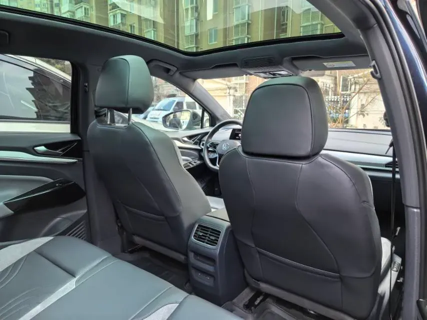 2022 Volkswagen ID.4 Crozz BEV 84.8KWH,autocango,china used car exporter,china ev exporter,chinese used car exporter,chinese used ev exporter