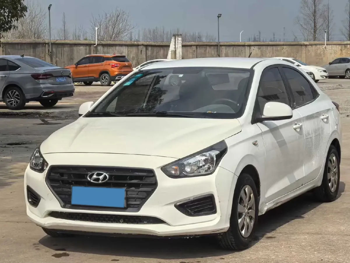 2020 Hyundai Reina 1.4L 95HP L4 5MT,autocango,china used car exporter,china ev exporter,chinese used car exporter,chinese used ev exporter
