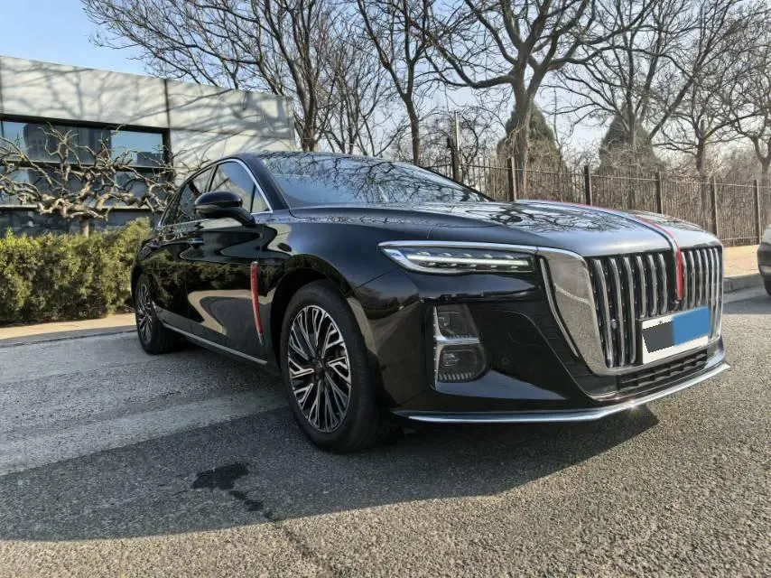 2023 HongQi H5 2.0T 224HP L4 8AT,autocango,china used car exporter,china ev exporter,chinese used car exporter,chinese used ev exporter