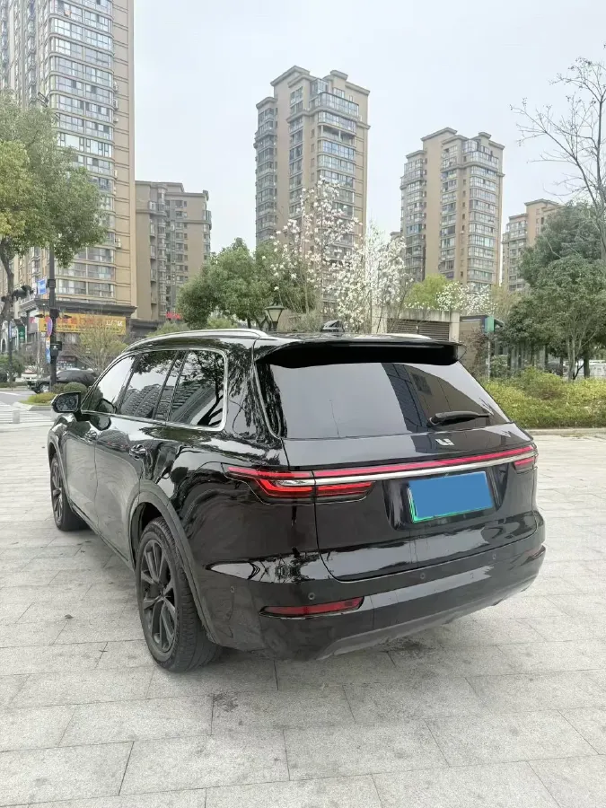 2021 Li ONE Range Extended 131HP REEV 40.5KWH,autocango,china used car exporter,china ev exporter,chinese used car exporter,chinese used ev exporter