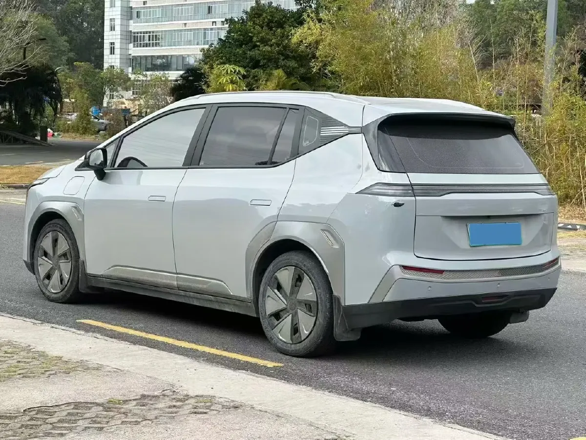 2024 Leapmotor C11 1.5L 95HP L4 REEV 43.74KWH,autocango,china used car exporter,china ev exporter,chinese used car exporter,chinese used ev exporter