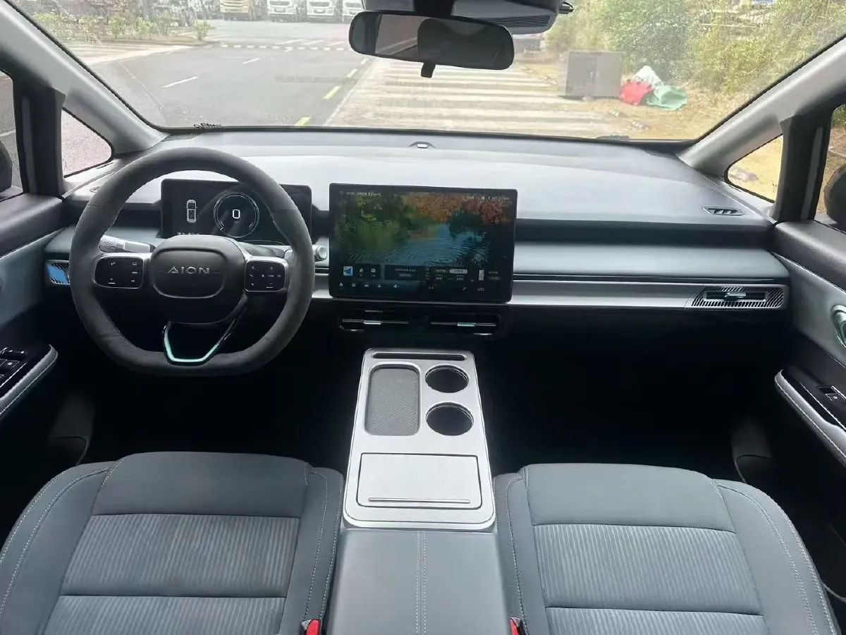 2024 Leapmotor C11 1.5L 95HP L4 REEV 43.74KWH,autocango,china used car exporter,china ev exporter,chinese used car exporter,chinese used ev exporter