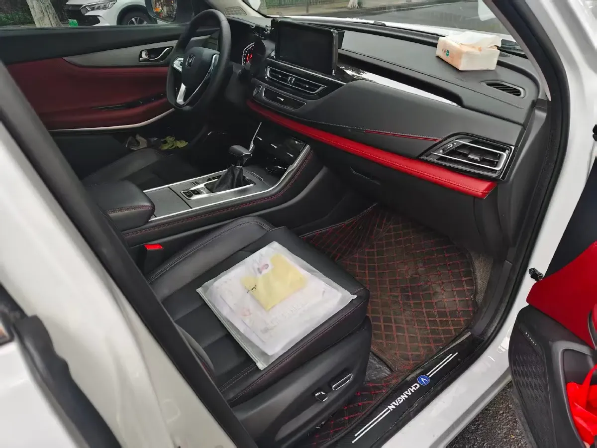 2023 ChangAn CS75 1.5T 188HP L4 7DCT,autocango,china used car exporter,china ev exporter,chinese used car exporter,chinese used ev exporter