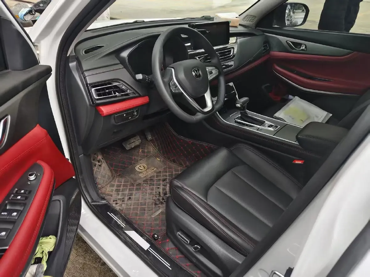 2023 ChangAn CS75 1.5T 188HP L4 7DCT,autocango,china used car exporter,china ev exporter,chinese used car exporter,chinese used ev exporter