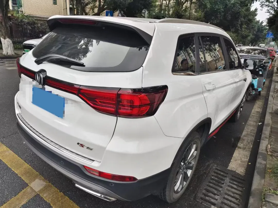 2023 ChangAn CS75 1.5T 188HP L4 7DCT,autocango,china used car exporter,china ev exporter,chinese used car exporter,chinese used ev exporter