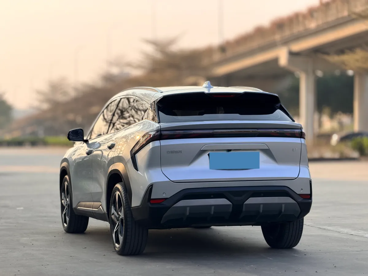 2024 Geely Galaxy L7 1.5T 163HP L4 3DHT PHEV 18.7KWH,autocango,china used car exporter,china ev exporter,chinese used car exporter,chinese used ev exporter