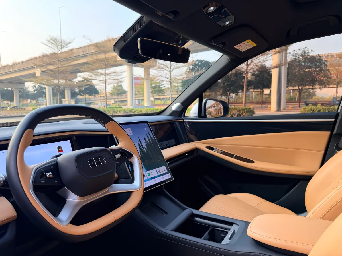 2024 Geely Galaxy L7 1.5T 163HP L4 3DHT PHEV 18.7KWH,autocango,china used car exporter,china ev exporter,chinese used car exporter,chinese used ev exporter