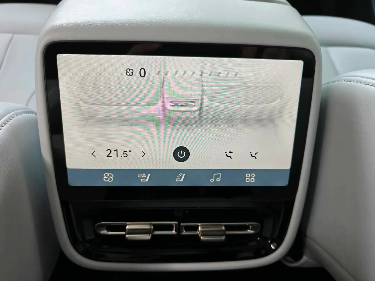 2024 Xpeng P7+ BEV 76.3KWH,autocango,china used car exporter,china ev exporter,chinese used car exporter,chinese used ev exporter