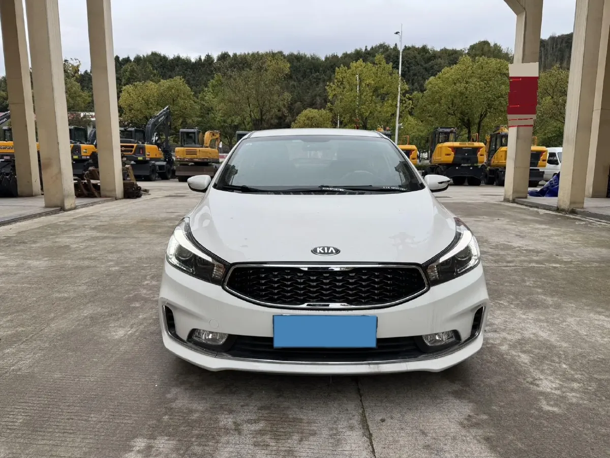 2016 Kia K3 1.6L 128HP L4 6MT,autocango,china used car exporter,china ev exporter,chinese used car exporter,chinese used ev exporter