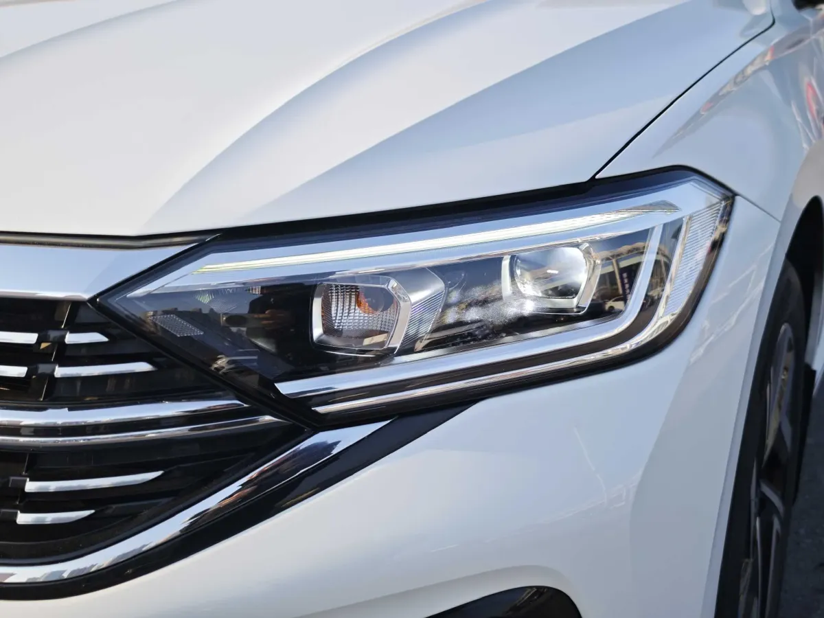 2023 Volkswagen Sagitar 1.4T 150HP L4 7DCT,autocango,china used car exporter,china ev exporter,chinese used car exporter,chinese used ev exporter