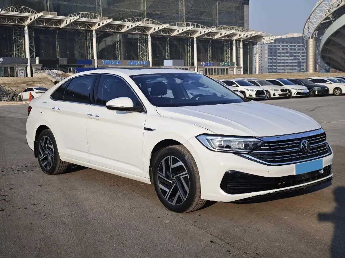 2023 Volkswagen Sagitar 1.4T 150HP L4 7DCT,autocango,china used car exporter,china ev exporter,chinese used car exporter,chinese used ev exporter