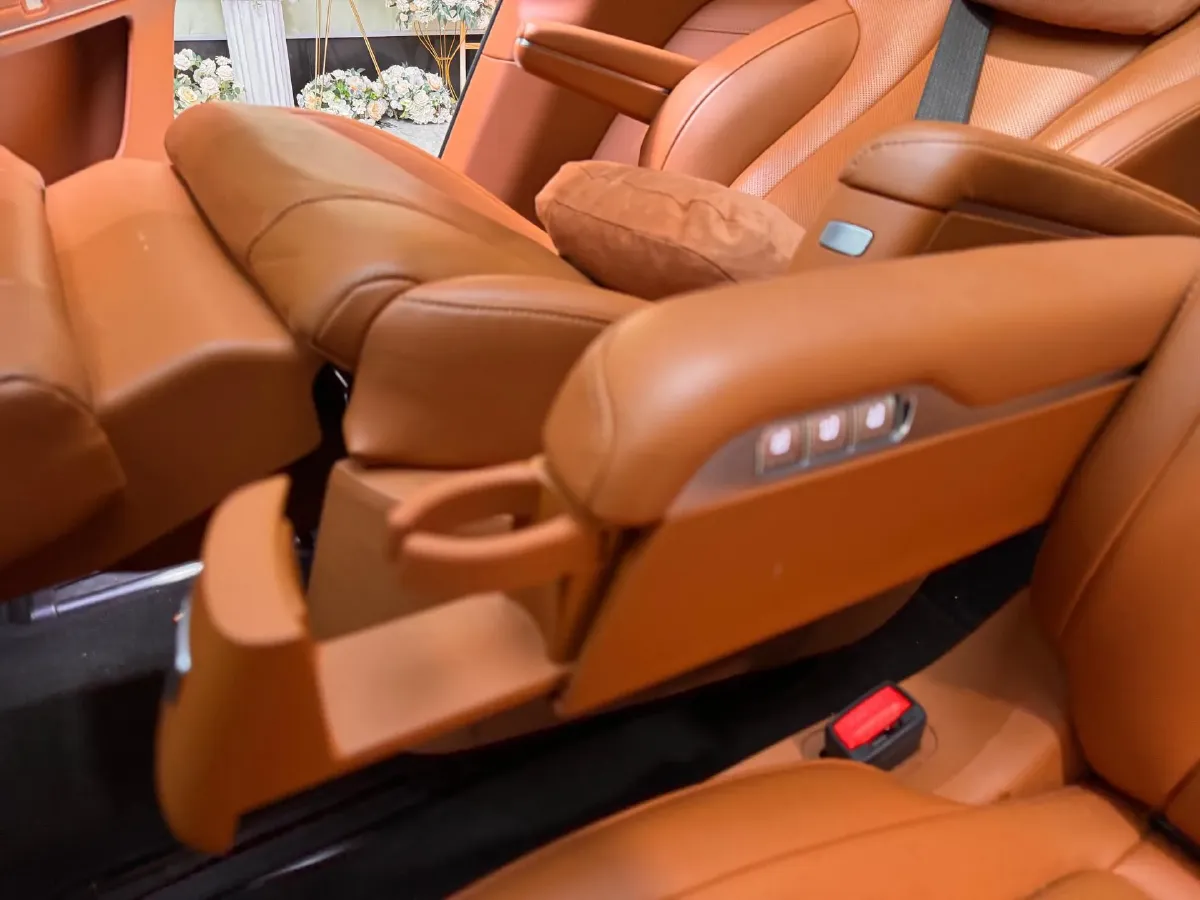 2024 HIMA AITO M9 1.5T 152HP L4 REEV 52KWH,autocango,china used car exporter,china ev exporter,chinese used car exporter,chinese used ev exporter