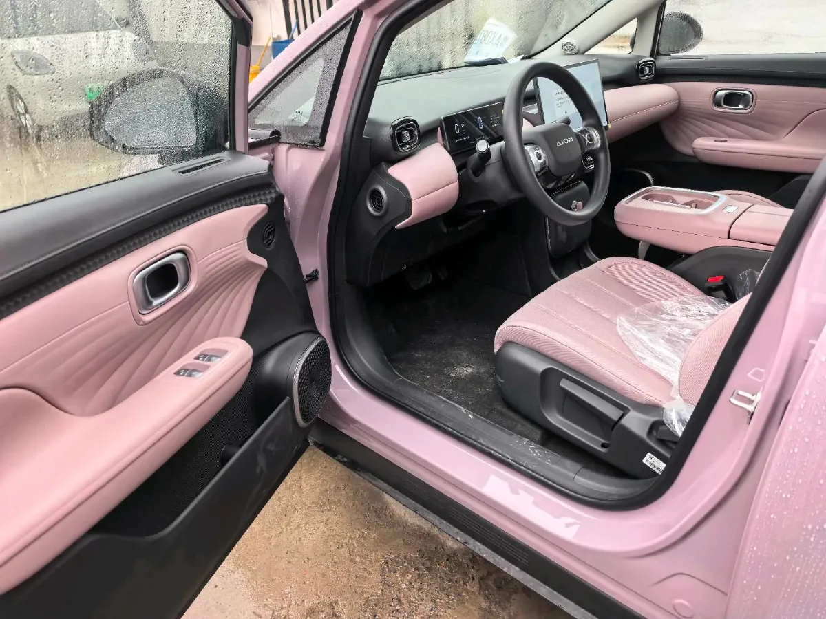 2025 Aion AION UT BEV,autocango,china used car exporter,china ev exporter,chinese used car exporter,chinese used ev exporter