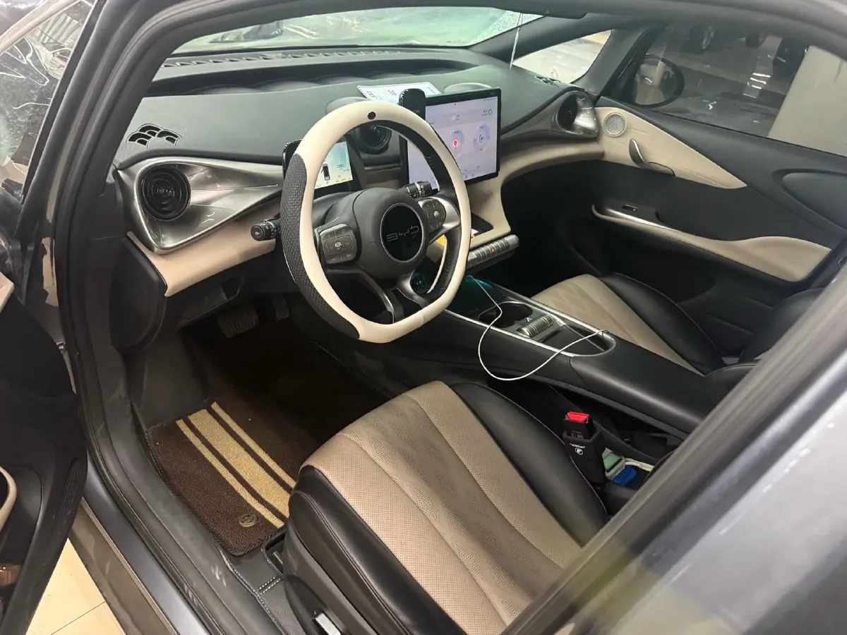 2023 BYD Dolphin BEV 44.928KWH,autocango,china used car exporter,china ev exporter,chinese used car exporter,chinese used ev exporter