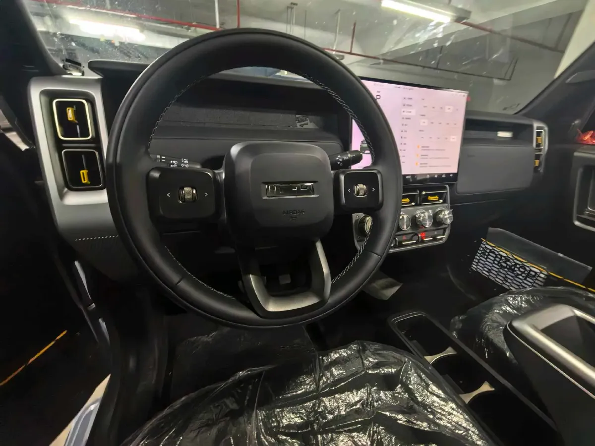 2025 Yufeng Auto Golden Warehouse BEV,autocango,china used car exporter,china ev exporter,chinese used car exporter,chinese used ev exporter