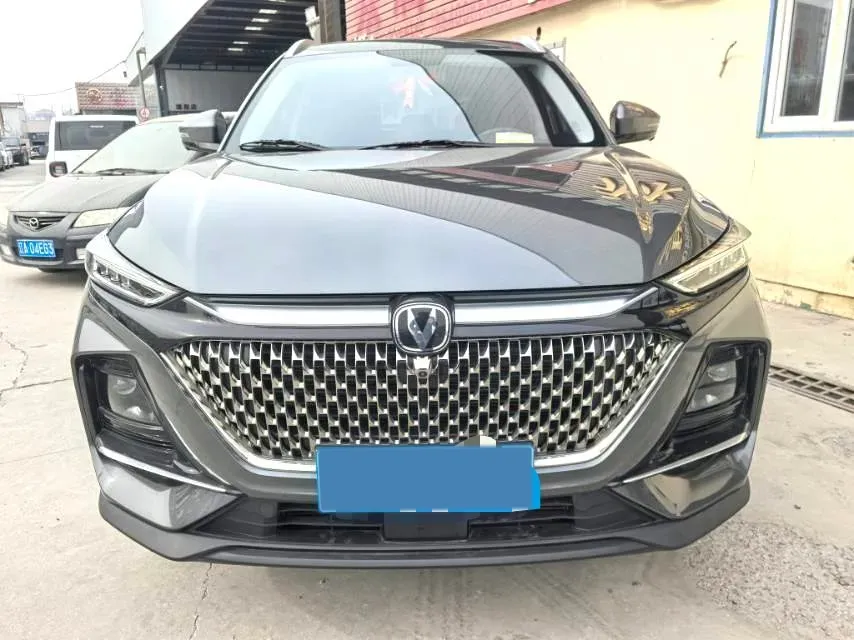 2024 ChangAn X7 PLUS 1.5T 188HP L4 7DCT,autocango,china used car exporter,china ev exporter,chinese used car exporter,chinese used ev exporter