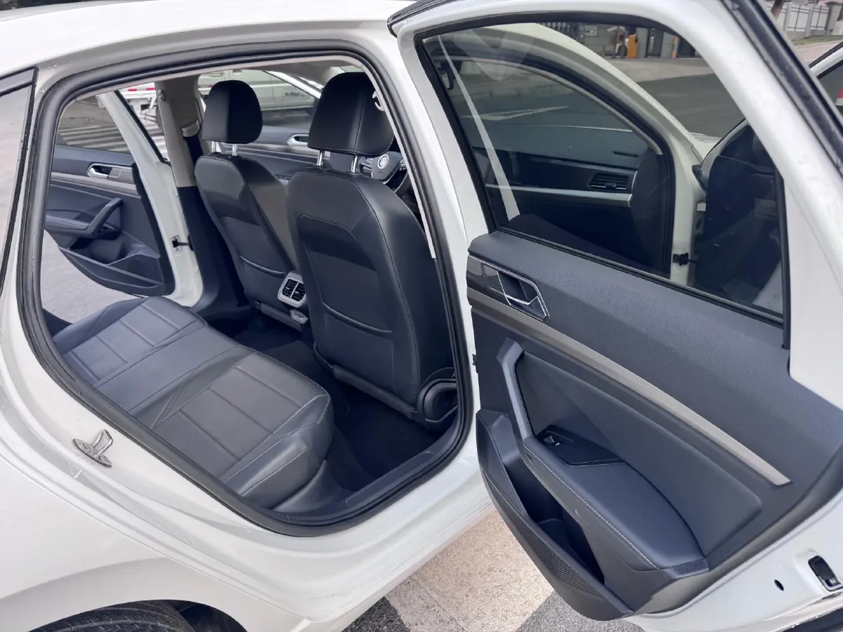 2022 Buick Verano 1.5T 184HP L4 CVT,autocango,china used car exporter,china ev exporter,chinese used car exporter,chinese used ev exporter