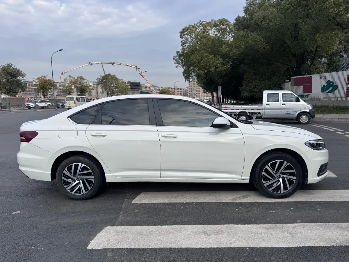 2022 Buick Verano 1.5T 184HP L4 CVT,autocango,china used car exporter,china ev exporter,chinese used car exporter,chinese used ev exporter