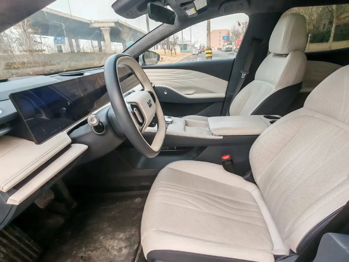 2024 Geely Galaxy E8 BEV 76KWH,autocango,china used car exporter,china ev exporter,chinese used car exporter,chinese used ev exporter