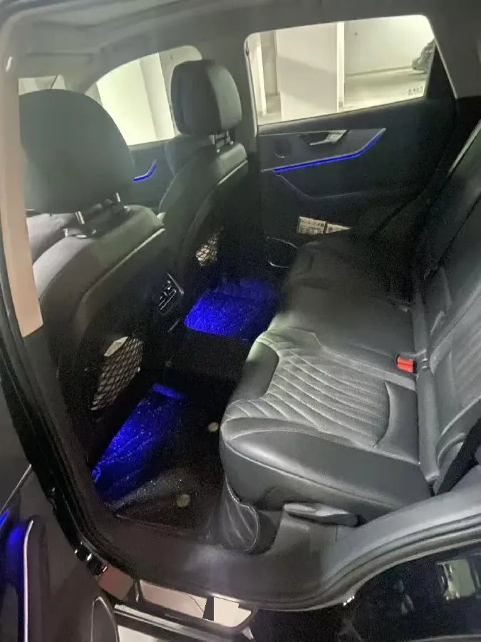 2023 HongQi HS5 2.0T 252HP L4 8AT,autocango,china used car exporter,china ev exporter,chinese used car exporter,chinese used ev exporter