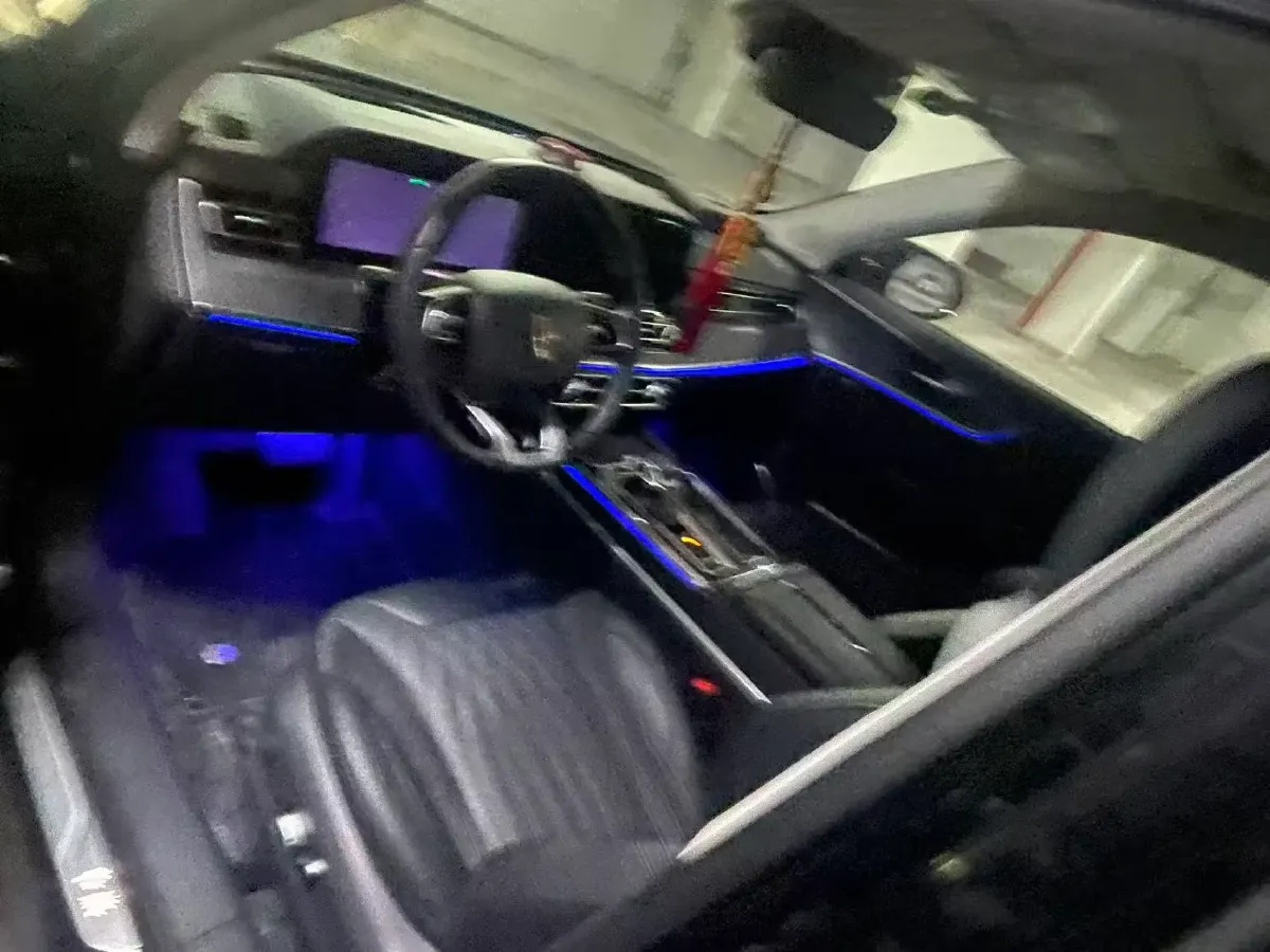 2023 HongQi HS5 2.0T 252HP L4 8AT,autocango,china used car exporter,china ev exporter,chinese used car exporter,chinese used ev exporter