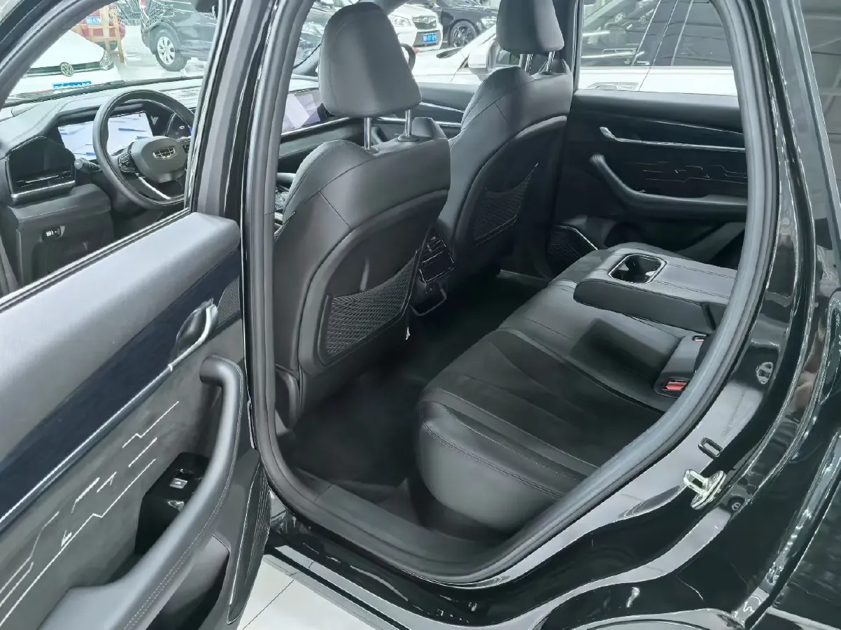 2024 Geely Monjaro 2.0T 238HP L4 8AT,autocango,china used car exporter,china ev exporter,chinese used car exporter,chinese used ev exporter