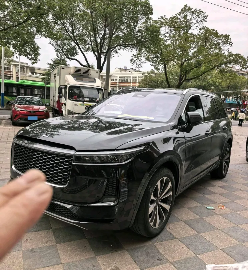 2021 Li ONE Range Extended 131HP REEV 40.5KWH,autocango,china used car exporter,china ev exporter,chinese used car exporter,chinese used ev exporter