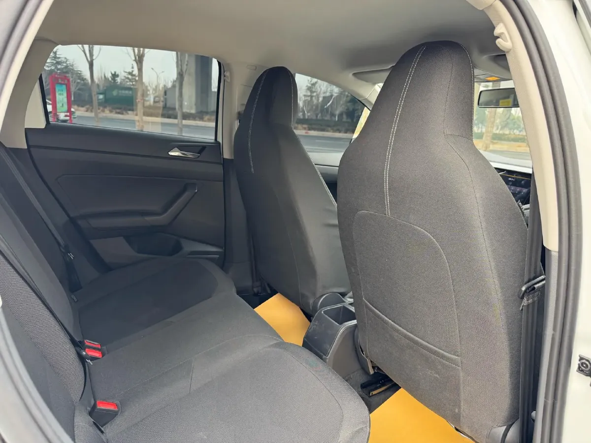 2023 Volkswagen Polo 1.5L 110HP L4 6AT,autocango,china used car exporter,china ev exporter,chinese used car exporter,chinese used ev exporter