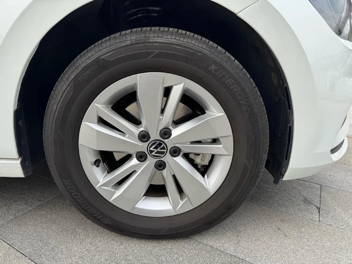 2023 Volkswagen Polo 1.5L 110HP L4 6AT,autocango,china used car exporter,china ev exporter,chinese used car exporter,chinese used ev exporter