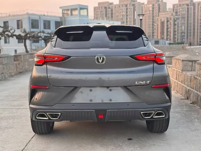 2022 ChangAn UNI-T 1.5T 188HP L4 7DCT,autocango,china used car exporter,china ev exporter,chinese used car exporter,chinese used ev exporter