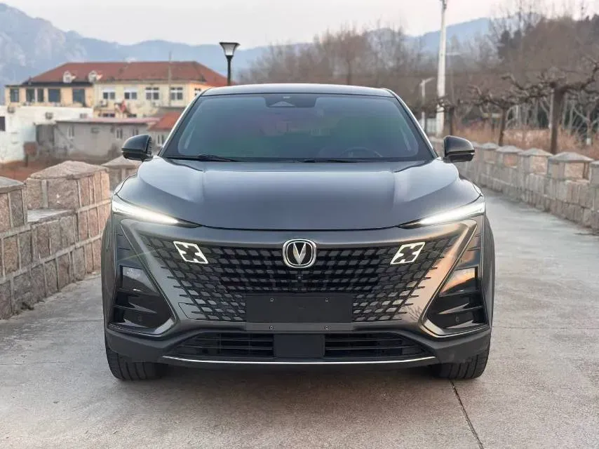 2022 ChangAn UNI-T 1.5T 188HP L4 7DCT,autocango,china used car exporter,china ev exporter,chinese used car exporter,chinese used ev exporter
