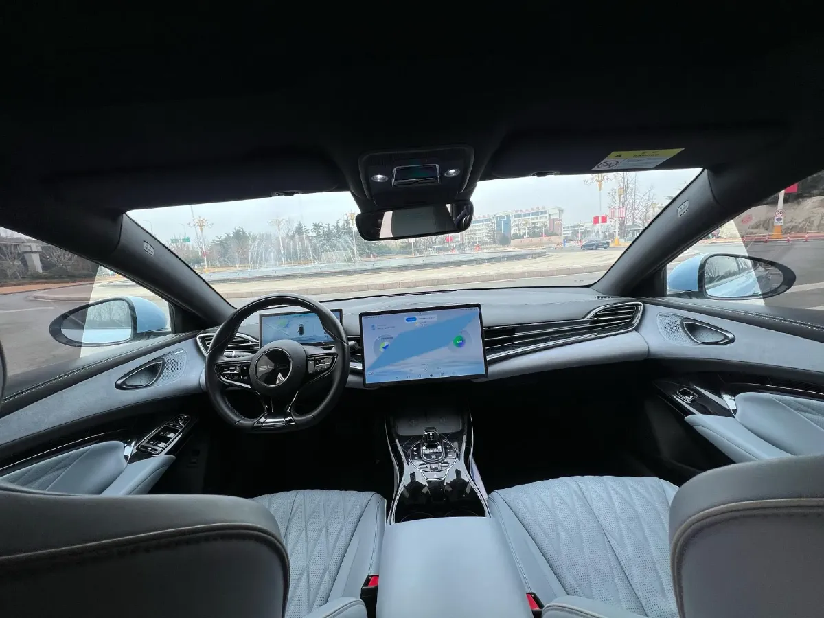 2022 MAXUS DaJia 5 BEV 70KWH,autocango,china used car exporter,china ev exporter,chinese used car exporter,chinese used ev exporter