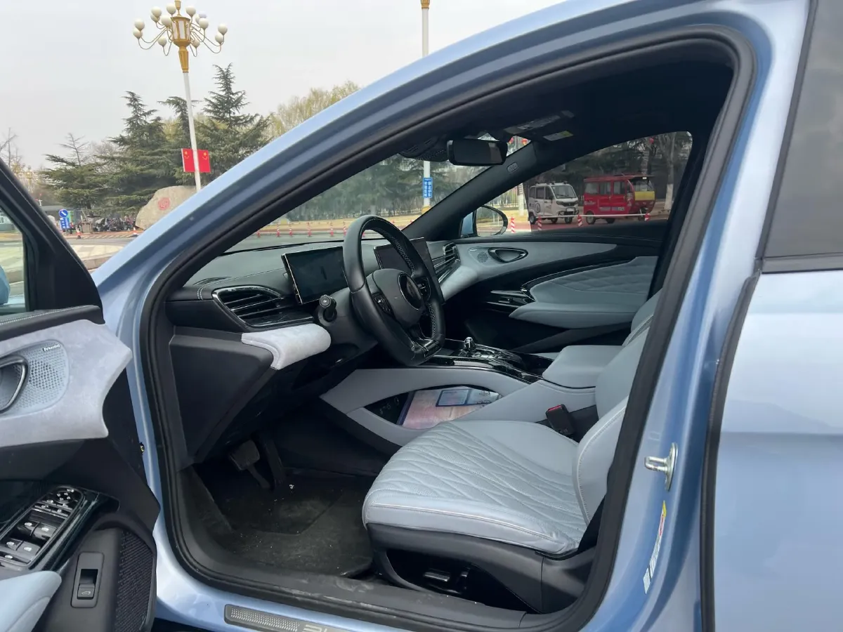 2022 MAXUS DaJia 5 BEV 70KWH,autocango,china used car exporter,china ev exporter,chinese used car exporter,chinese used ev exporter