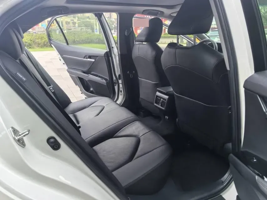 2019 Toyota Camry 2.5L 209HP L4 8AT,autocango,china used car exporter,china ev exporter,chinese used car exporter,chinese used ev exporter