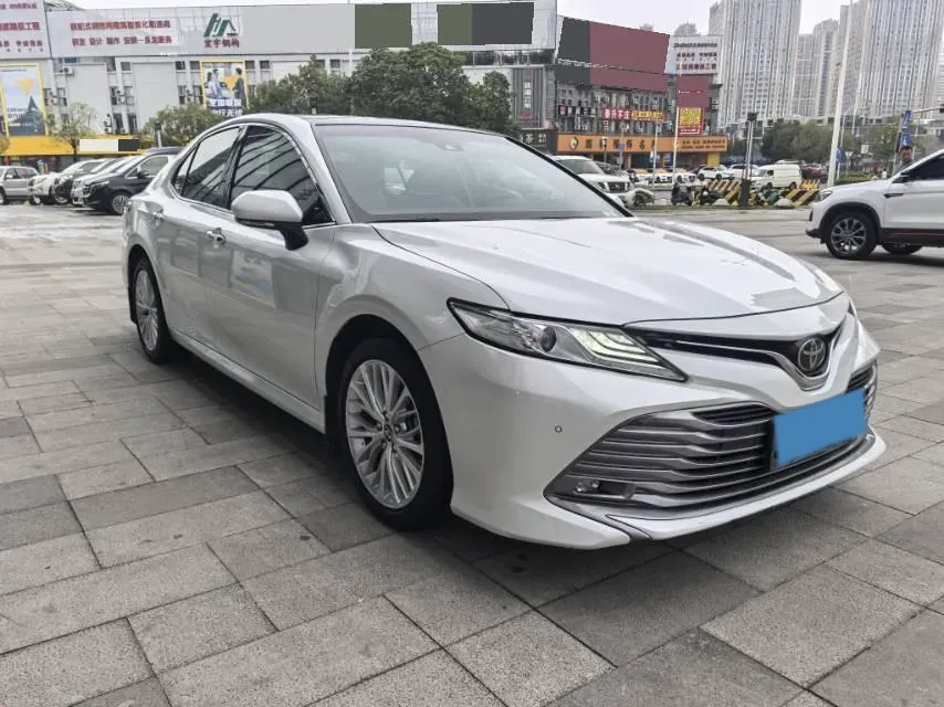 2019 Toyota Camry 2.5L 209HP L4 8AT,autocango,china used car exporter,china ev exporter,chinese used car exporter,chinese used ev exporter