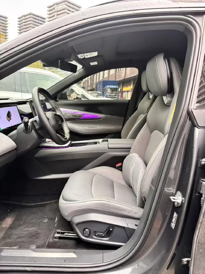 2024 LYNK&CO 08 EM-P 1.5T 163HP L4 3DHT PHEV 21.2KWH,autocango,china used car exporter,china ev exporter,chinese used car exporter,chinese used ev exporter