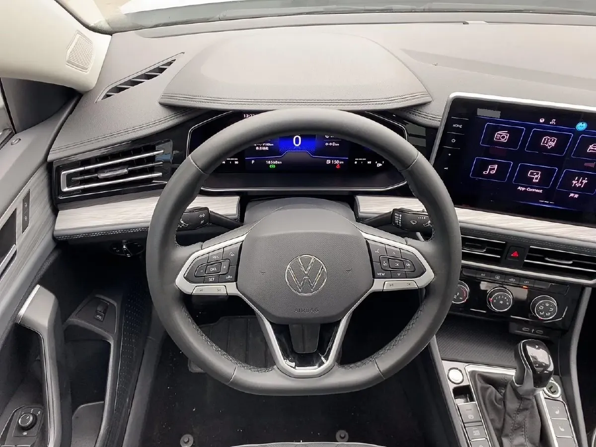 2023 Volkswagen Sagitar 1.4T 150HP L4 7DCT,autocango,china used car exporter,china ev exporter,chinese used car exporter,chinese used ev exporter
