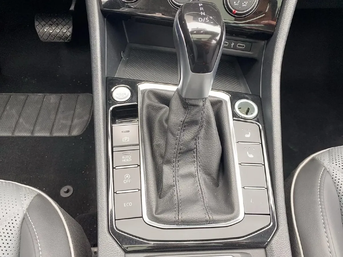 2023 Volkswagen Sagitar 1.4T 150HP L4 7DCT,autocango,china used car exporter,china ev exporter,chinese used car exporter,chinese used ev exporter