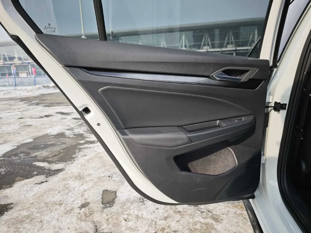 2023 Volkswagen Golf 1.4T 150HP L4 7DCT,autocango,china used car exporter,china ev exporter,chinese used car exporter,chinese used ev exporter