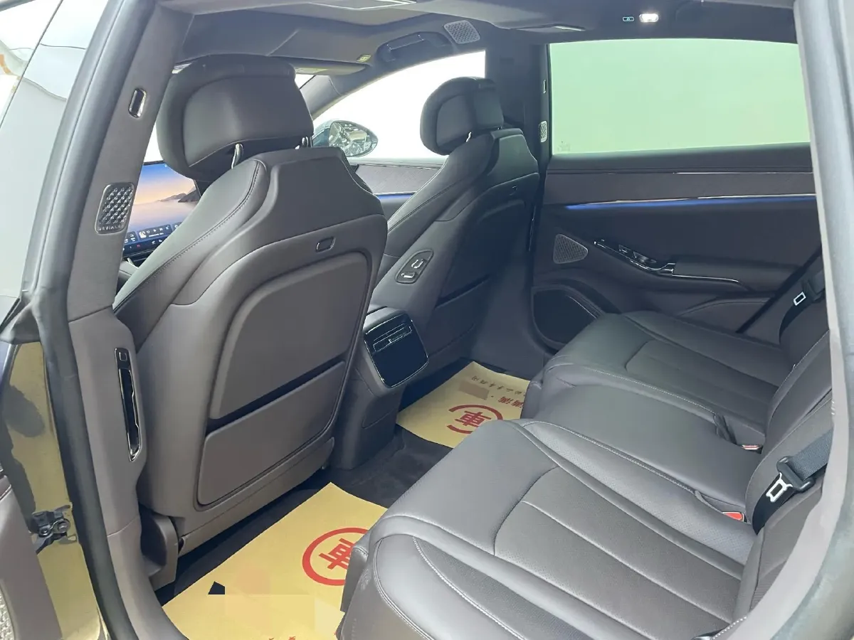 2024 Denza DenzaZ9 2.0T 207HP L4 E-CVT PHEV 38.5KWH,autocango,china used car exporter,china ev exporter,chinese used car exporter,chinese used ev exporter