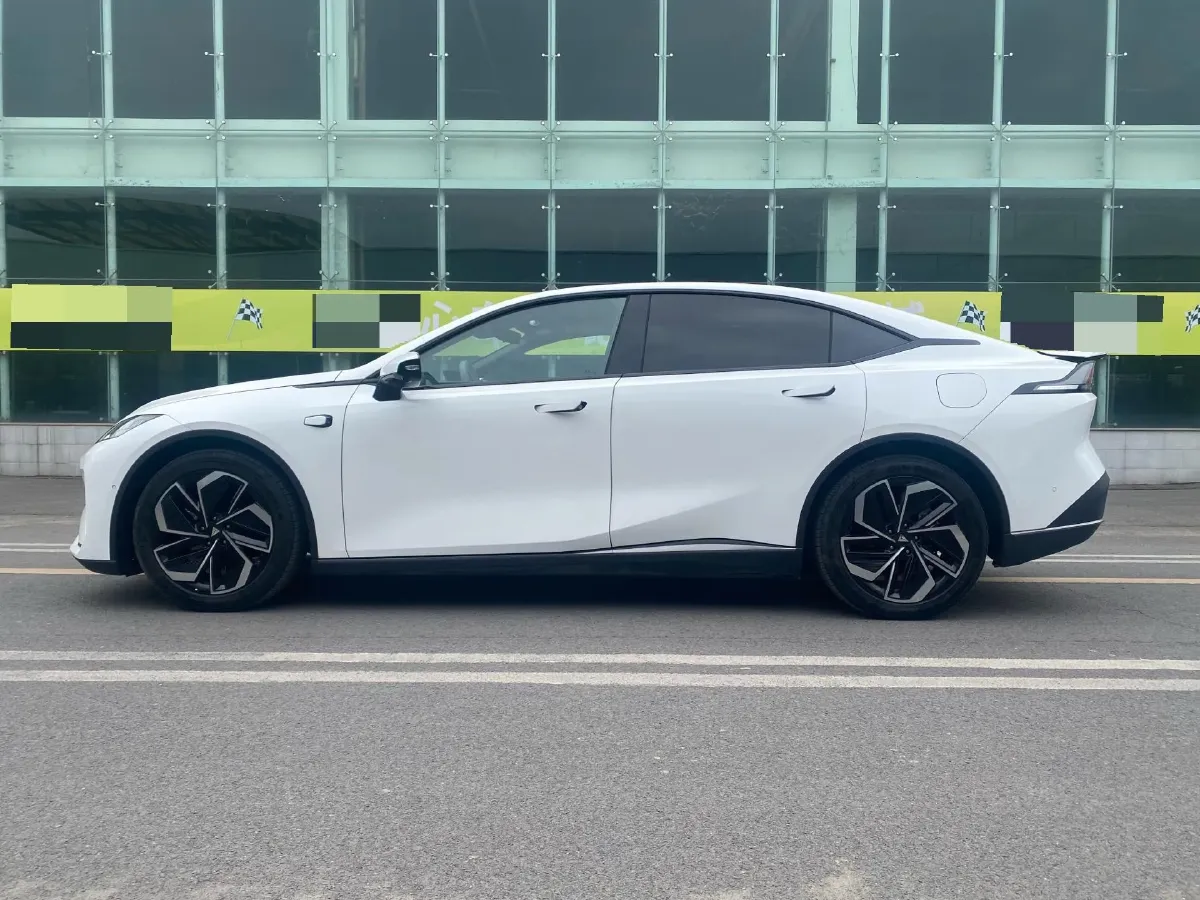 2025 Deepal L07 1.5L 98HP L4 REEV 35.07KWH,autocango,china used car exporter,china ev exporter,chinese used car exporter,chinese used ev exporter