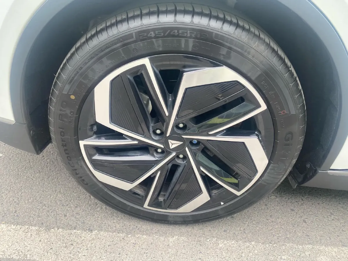 2025 Deepal L07 1.5L 98HP L4 REEV 35.07KWH,autocango,china used car exporter,china ev exporter,chinese used car exporter,chinese used ev exporter