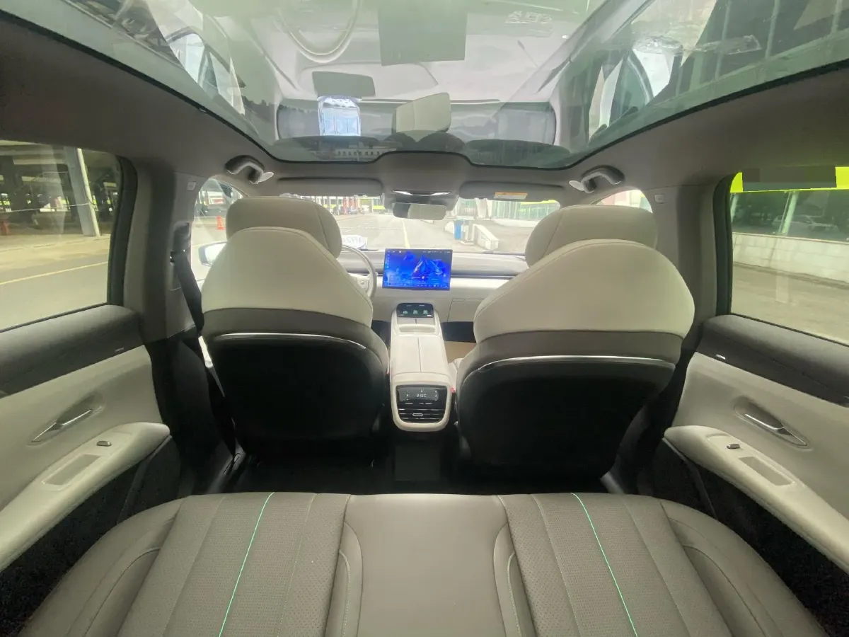 2025 Deepal L07 1.5L 98HP L4 REEV 35.07KWH,autocango,china used car exporter,china ev exporter,chinese used car exporter,chinese used ev exporter