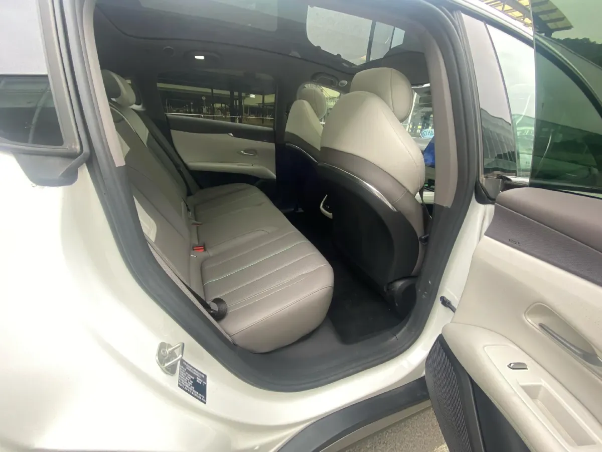 2025 Deepal L07 1.5L 98HP L4 REEV 35.07KWH,autocango,china used car exporter,china ev exporter,chinese used car exporter,chinese used ev exporter