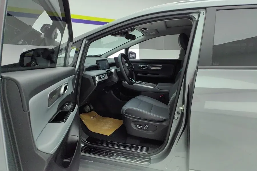 2023 Aion Y BEV 61.7KWH,autocango,china used car exporter,china ev exporter,chinese used car exporter,chinese used ev exporter