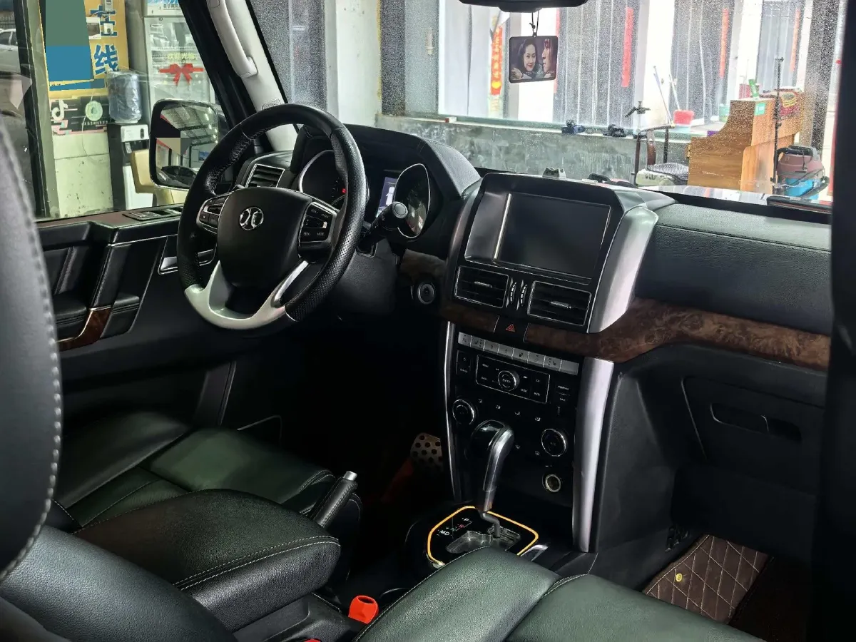 2017 Beijing BJ80 2.3T 250HP L4 6AT,autocango,china used car exporter,china ev exporter,chinese used car exporter,chinese used ev exporter