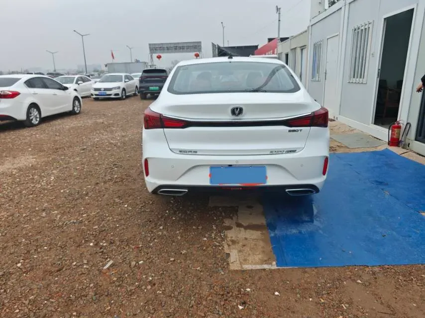 2021 ChangAn Eado 1.4T 160HP L4 7DCT,autocango,china used car exporter,china ev exporter,chinese used car exporter,chinese used ev exporter