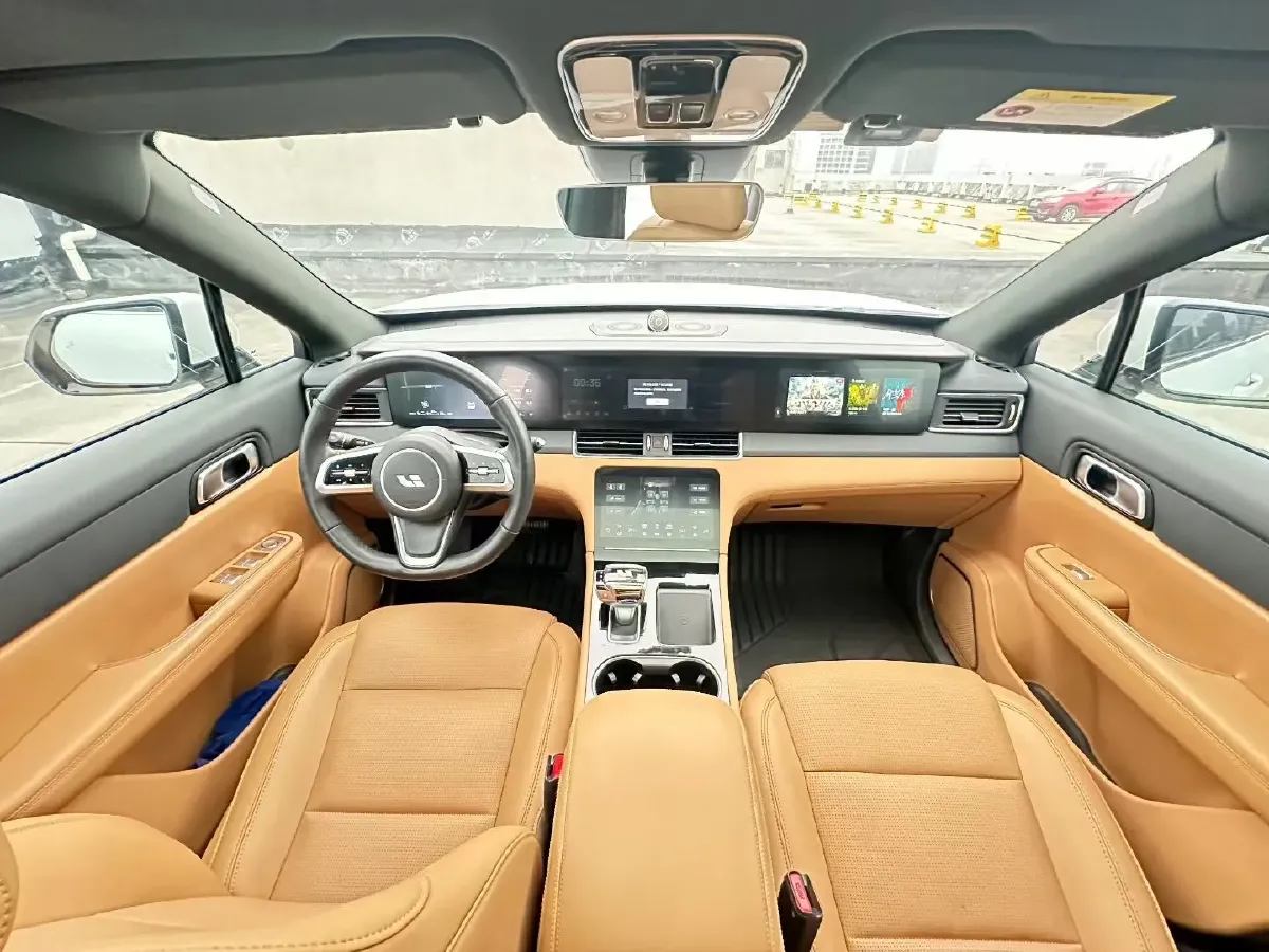 2021 Li ONE Range Extended 131HP REEV 40.5KWH,autocango,china used car exporter,china ev exporter,chinese used car exporter,chinese used ev exporter