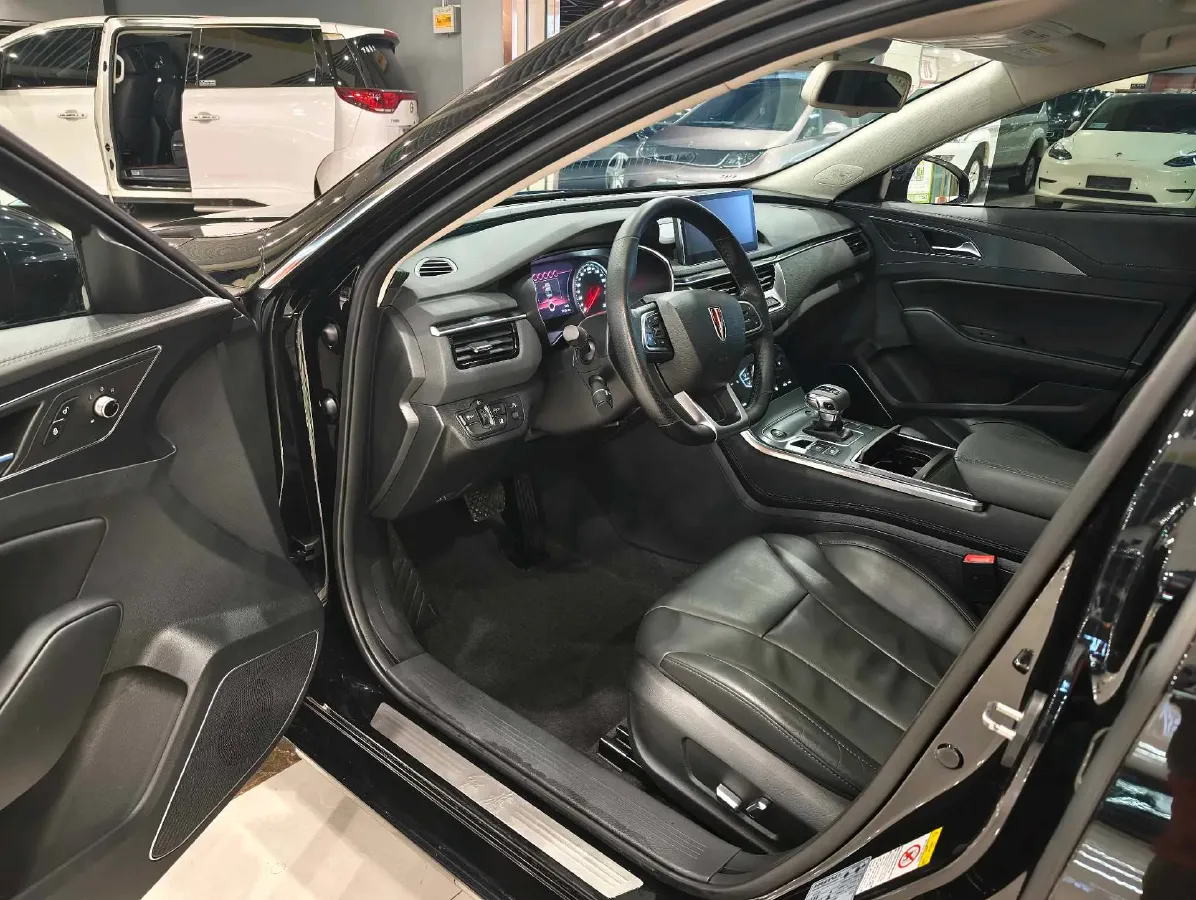 2020 HongQi H5 1.8T 197HP L4 6AT,autocango,china used car exporter,china ev exporter,chinese used car exporter,chinese used ev exporter